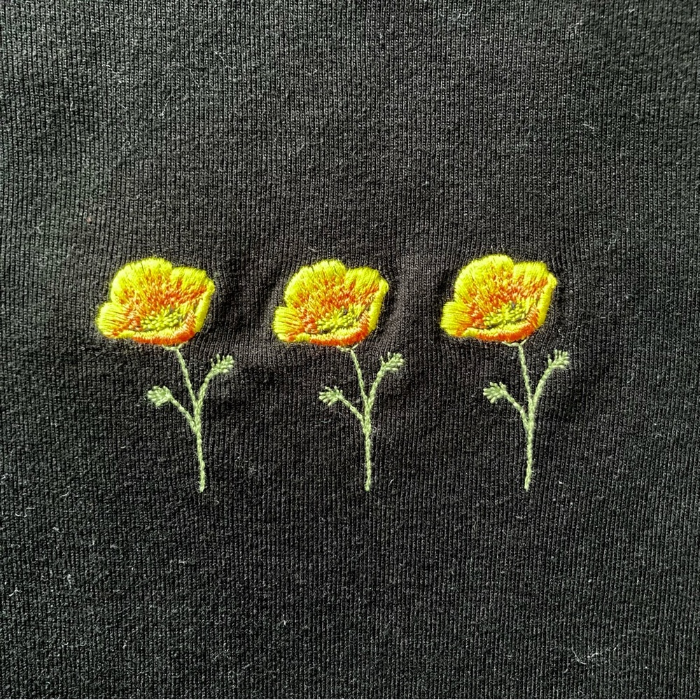 Brandy Melville John Galt Flower T-Shirt - Picture 3 of 4
